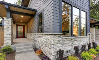 Siding by Paramount Construction 